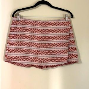 Size 6 BCBGeneration Woven Skort